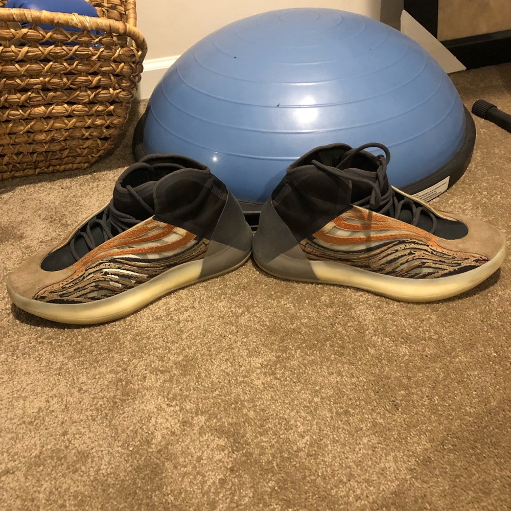 Men’s Yeezy Quantum Flash